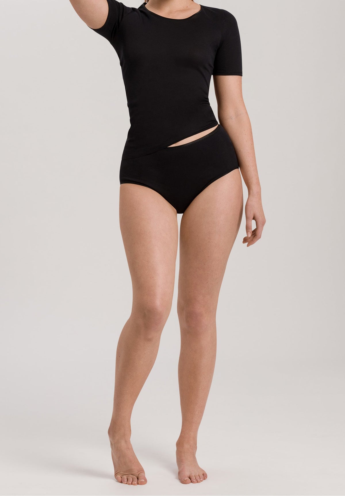 Hanro Cotton Seamless Crew T Black